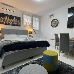  Apartment Old Town Bridge Kroatien