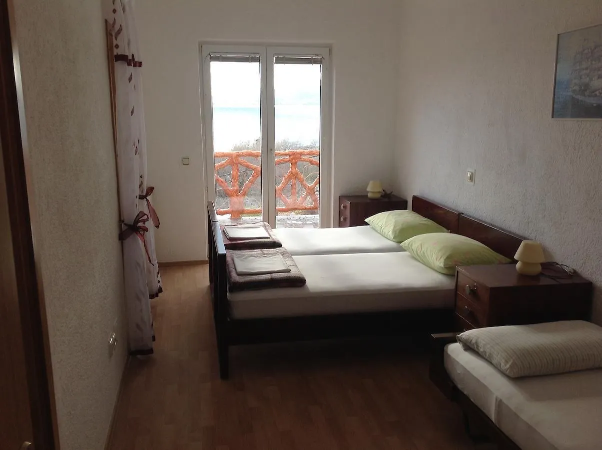 Katarina Apartments And Rooms Sibinj Krmpotski 3*,  Chorwacja